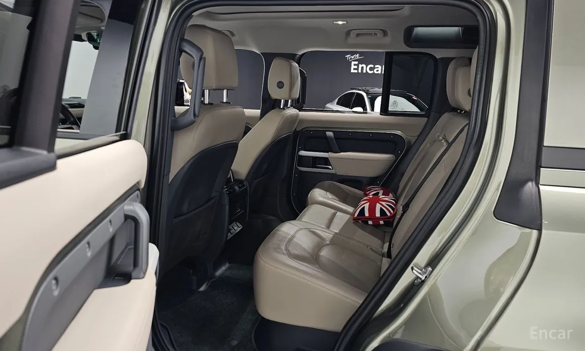 Фото 11 - Land Rover Defender