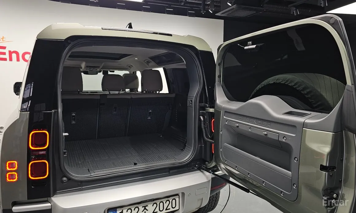 Фото 20 - Land Rover Defender