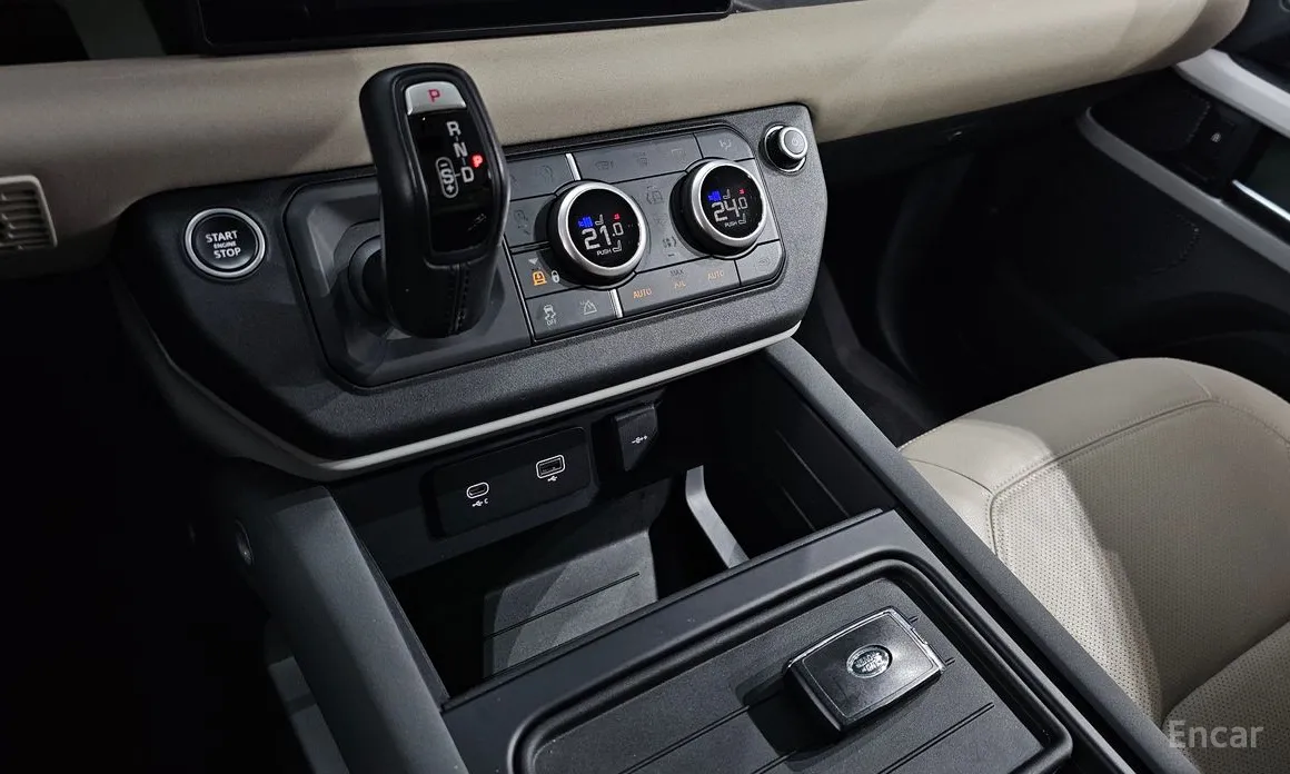 Фото 9 - Land Rover Defender