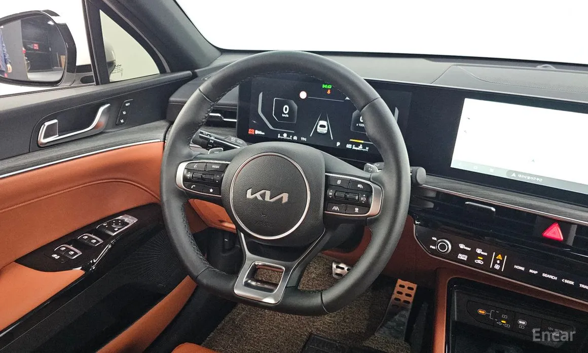 Фото 13 - Kia K5