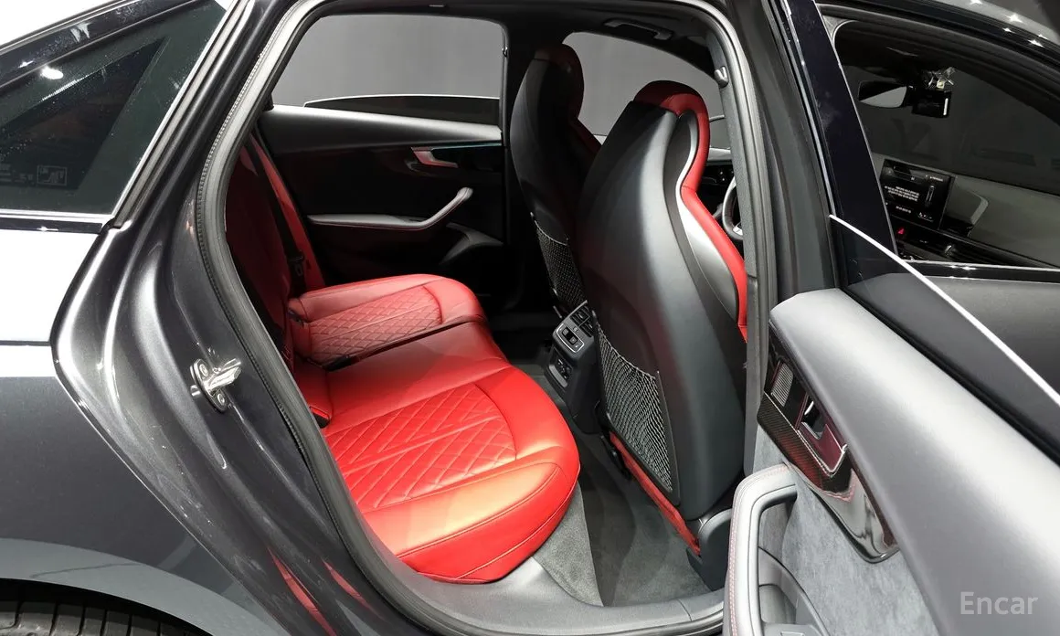 Фото 12 - Audi S4