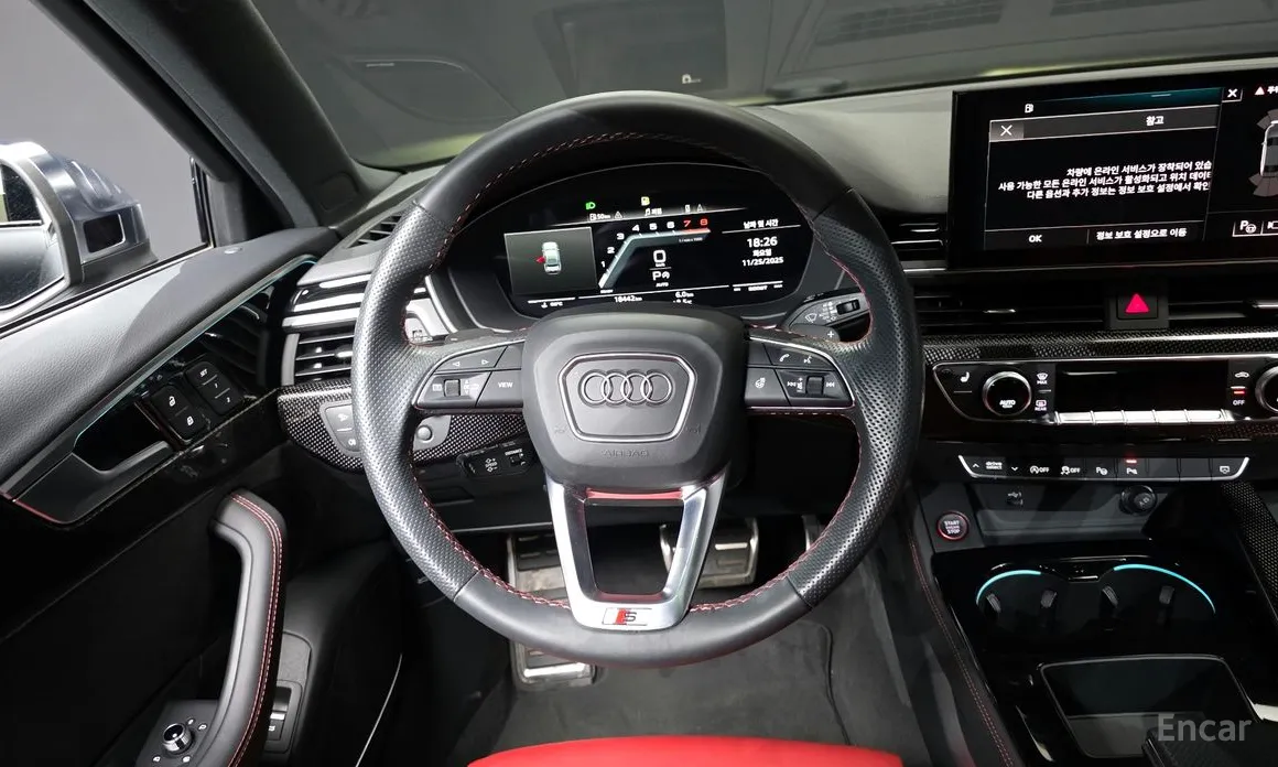 Фото 13 - Audi S4