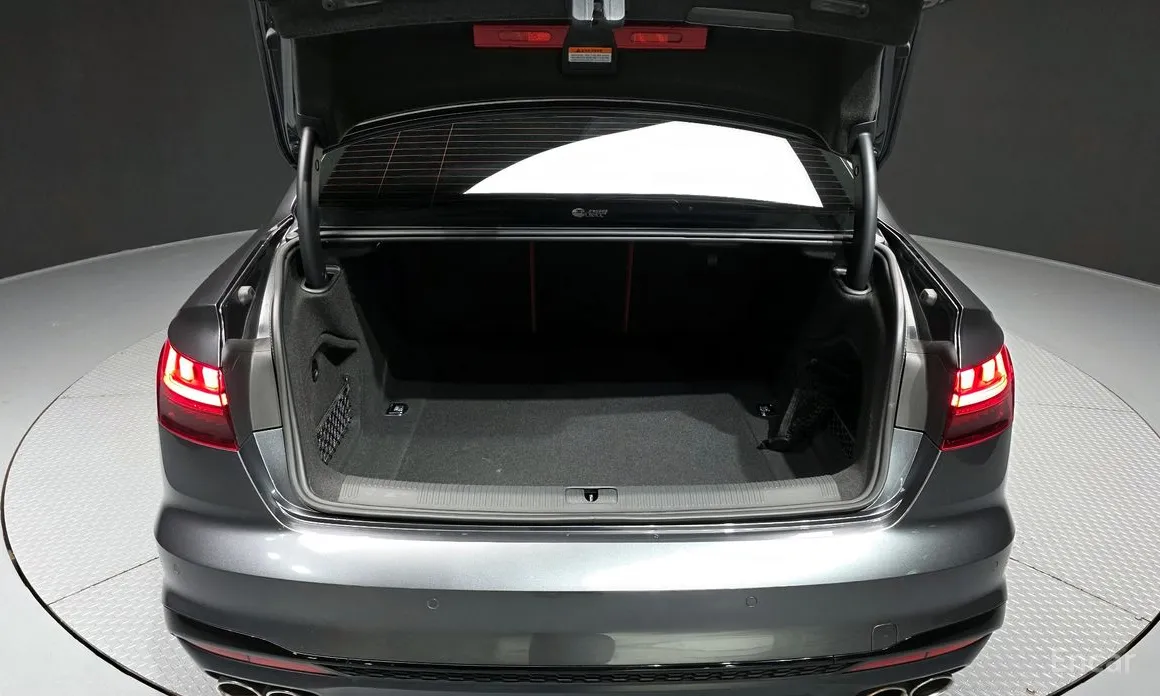 Фото 20 - Audi S4