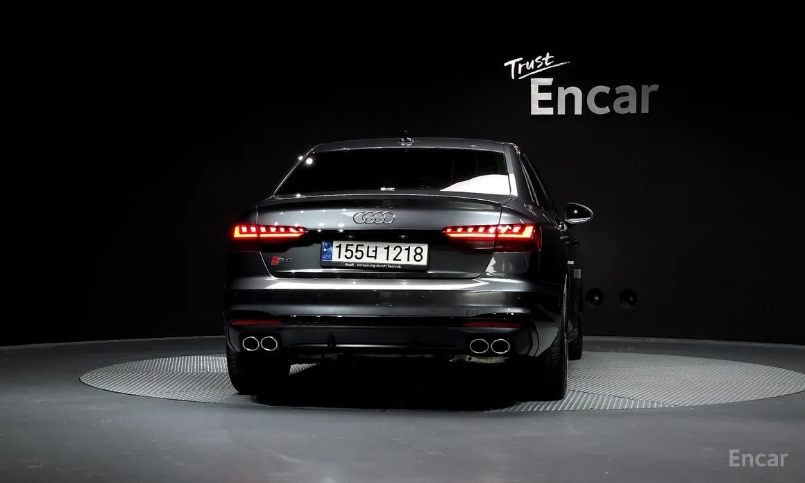 Фото 4 - Audi S4