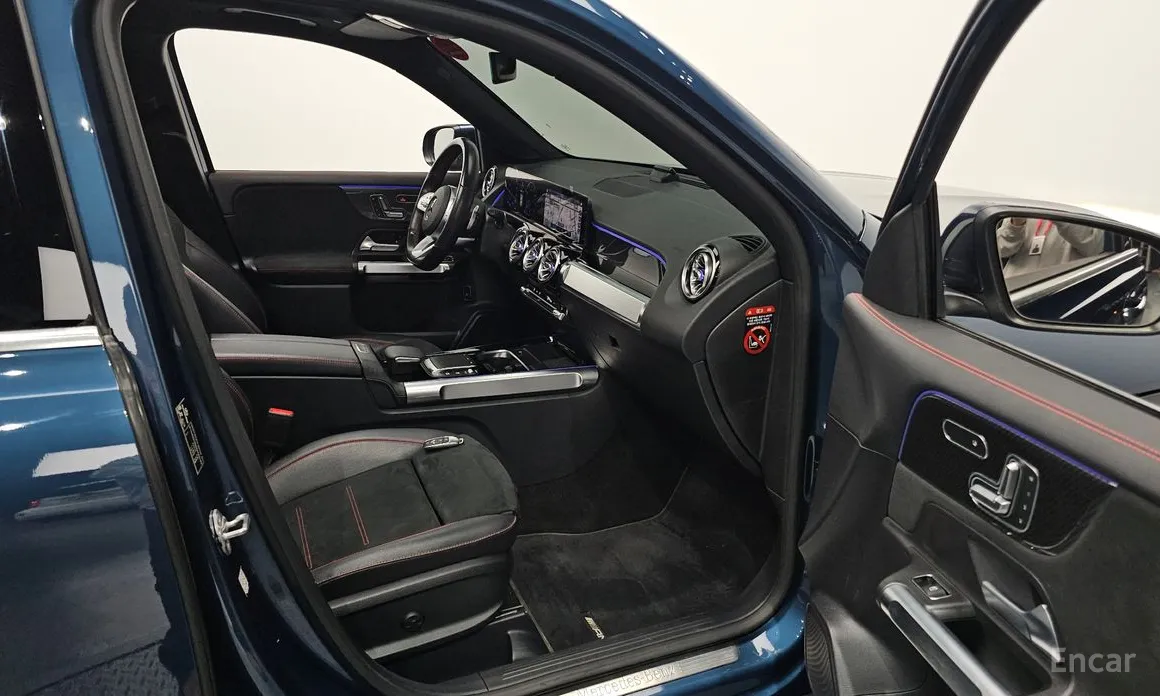 Фото 10 - Mercedes-Benz GLB-Class