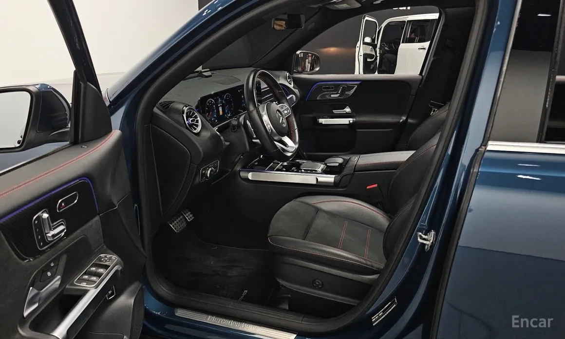 Фото 11 - Mercedes-Benz GLB-Class