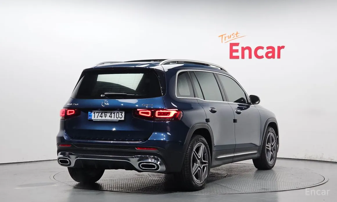 Фото 2 - Mercedes-Benz GLB-Class