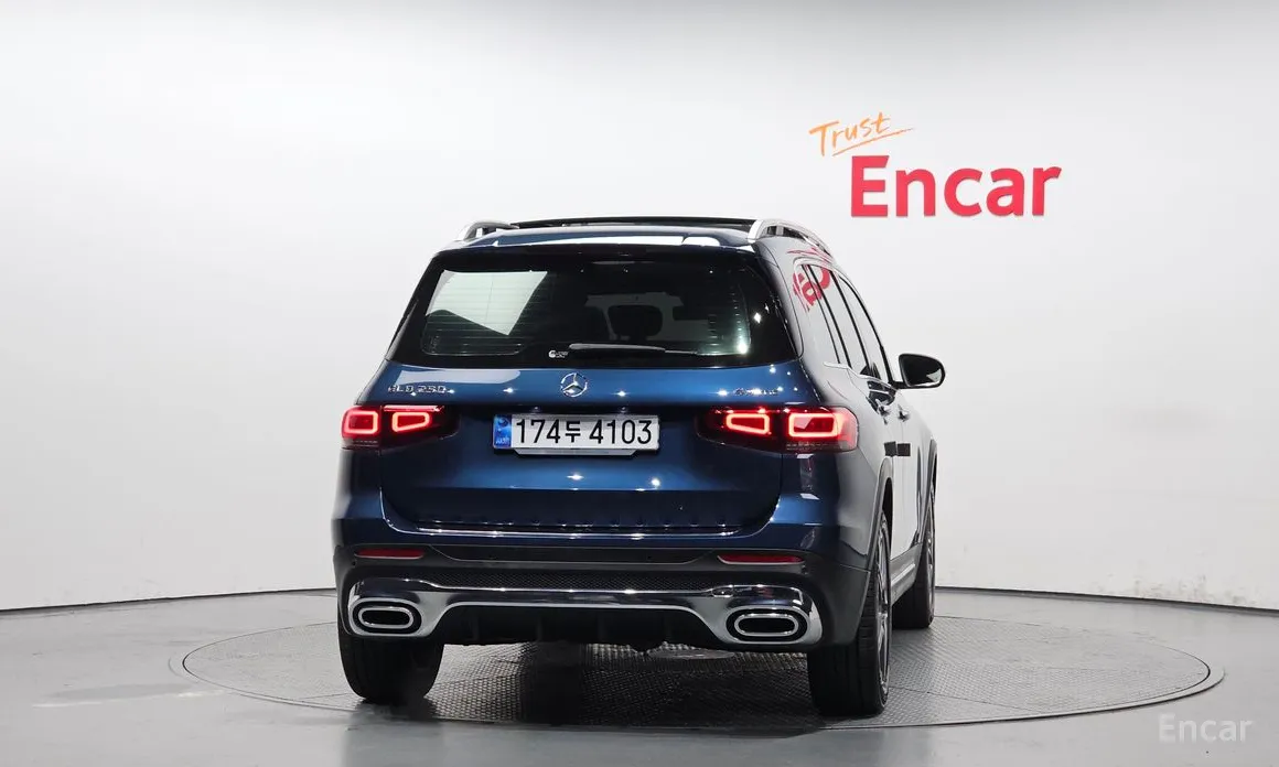 Фото 4 - Mercedes-Benz GLB-Class