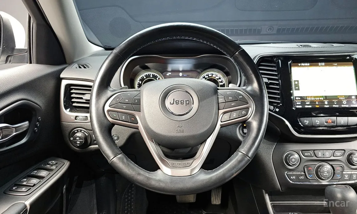 Фото 13 - Jeep Cherokee