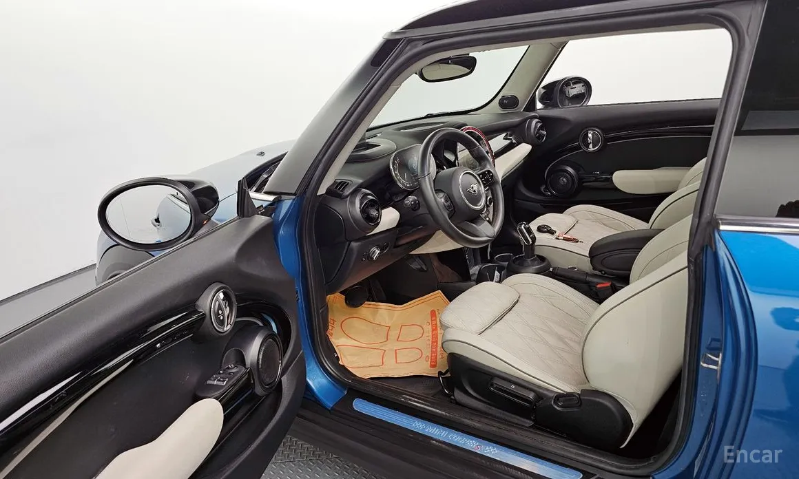 Фото 10 - Mini Cooper