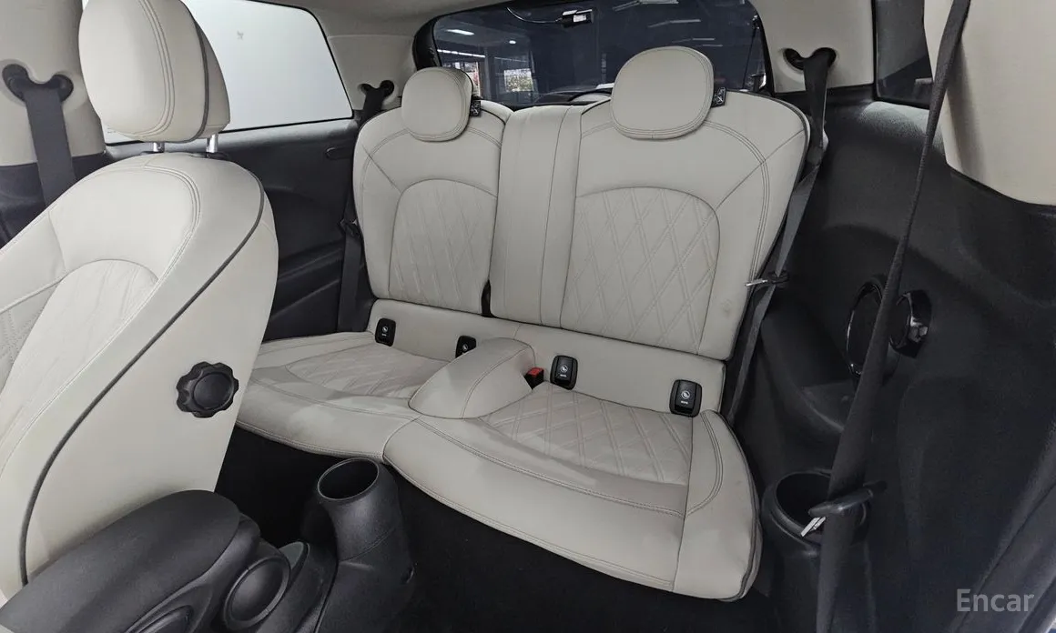 Фото 11 - Mini Cooper