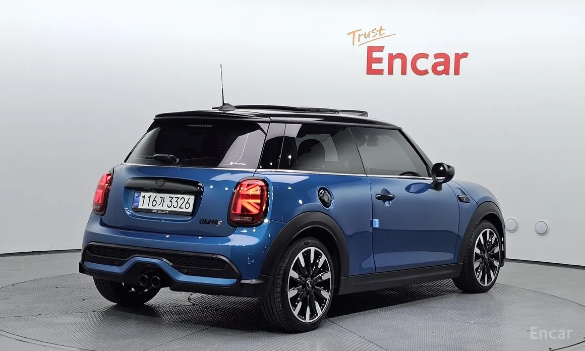 Фото 2 - Mini Cooper