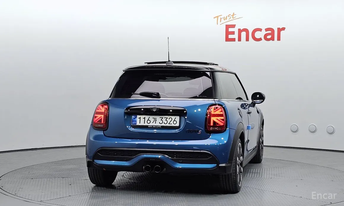 Фото 4 - Mini Cooper