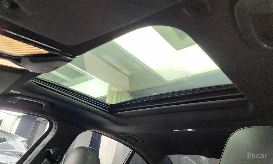 Фото 18 - BMW 3 Series