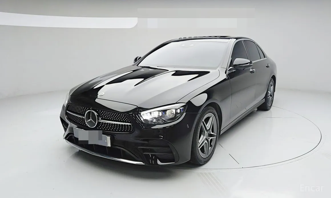 Фото 1 - Mercedes-Benz E-Class