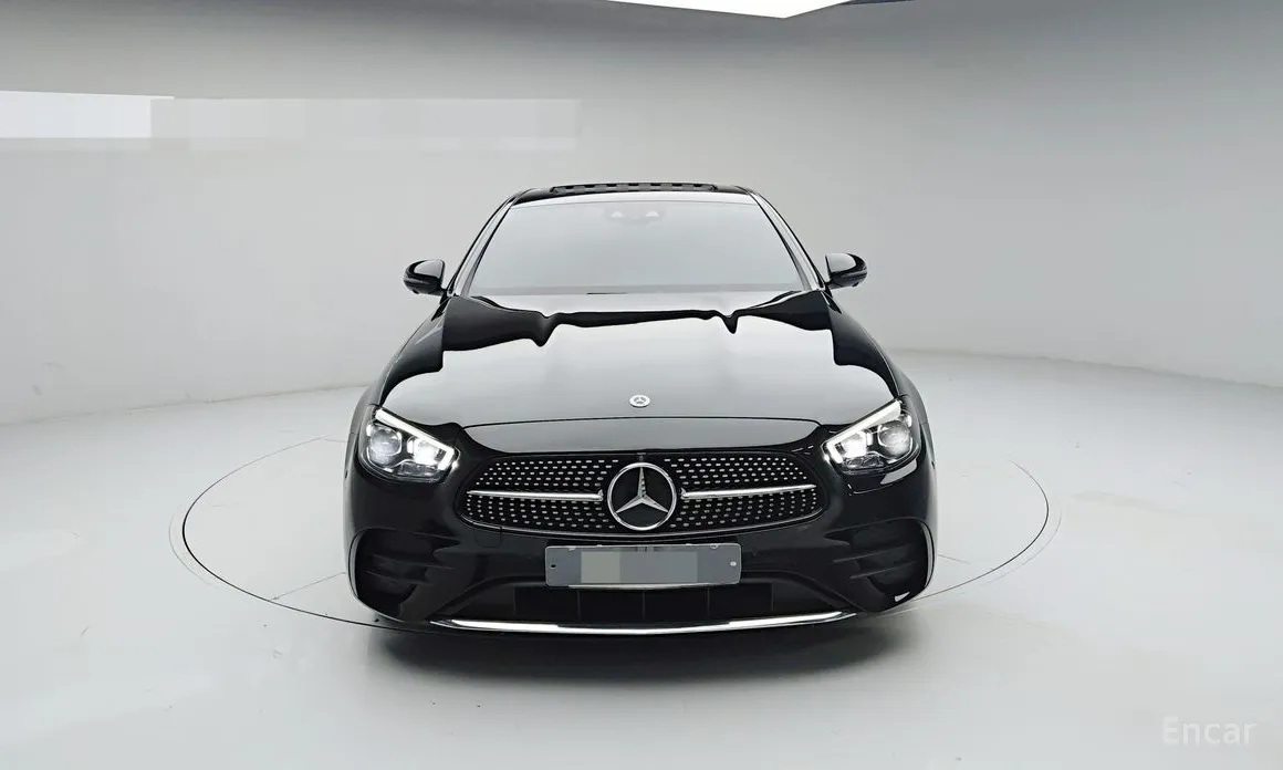 Фото 2 - Mercedes-Benz E-Class