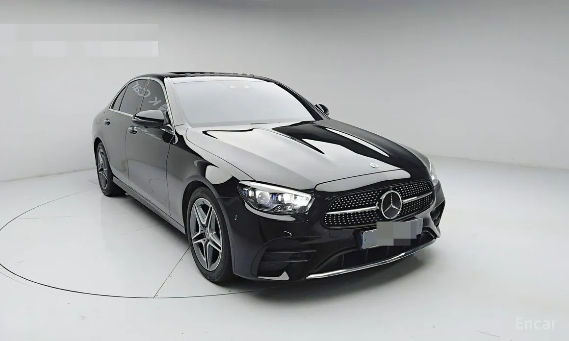 Фото 3 - Mercedes-Benz E-Class