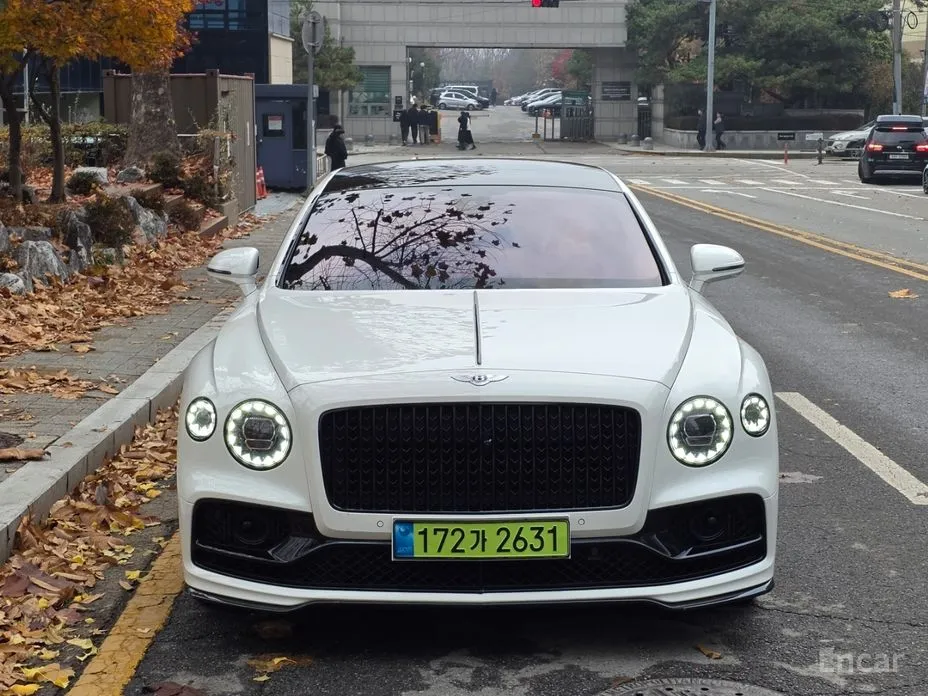 Фото 2 - Bentley Flying Spur
