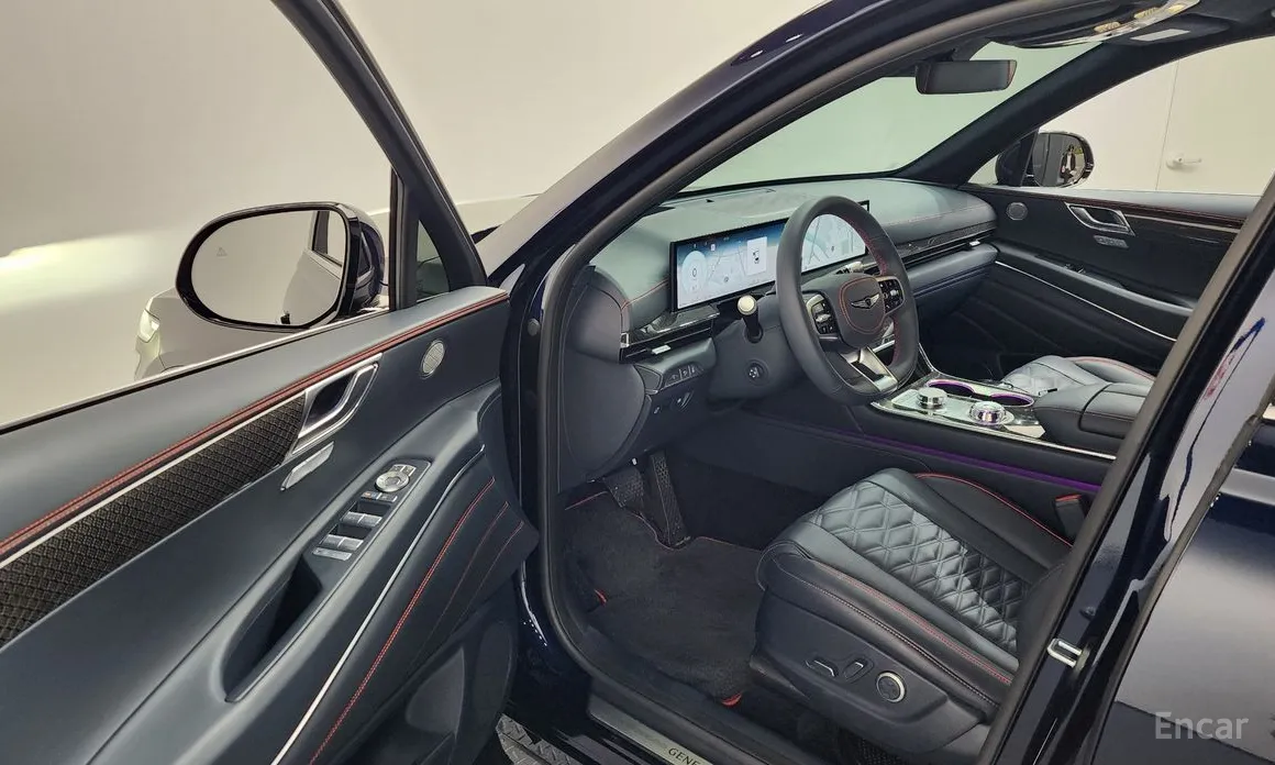 Фото 10 - Genesis GV80