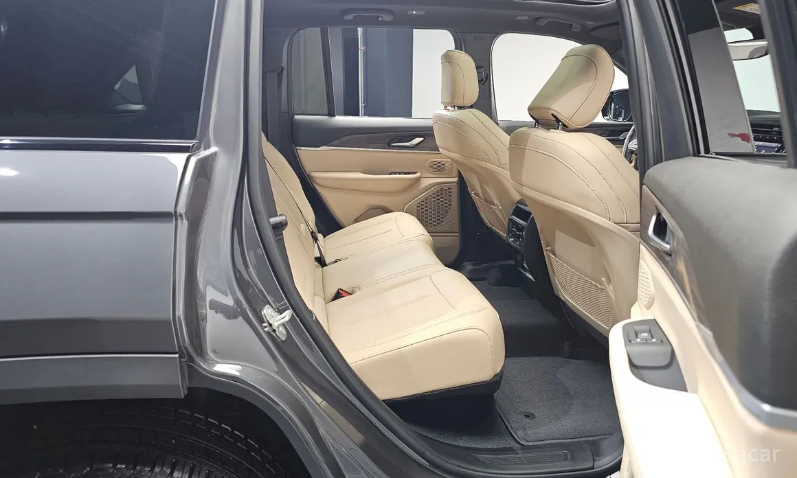 Фото 12 - Jeep Cherokee