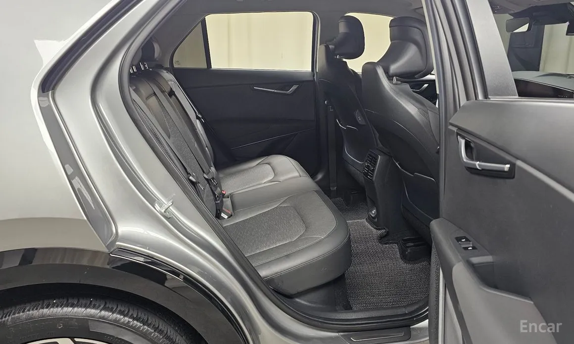 Фото 12 - Kia Niro