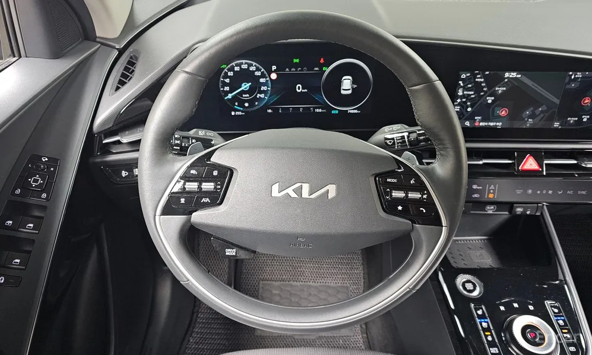 Фото 13 - Kia Niro