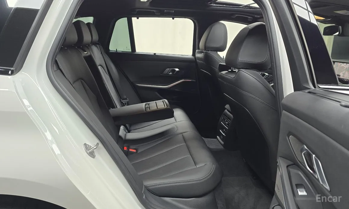 Фото 12 - BMW 3 Series