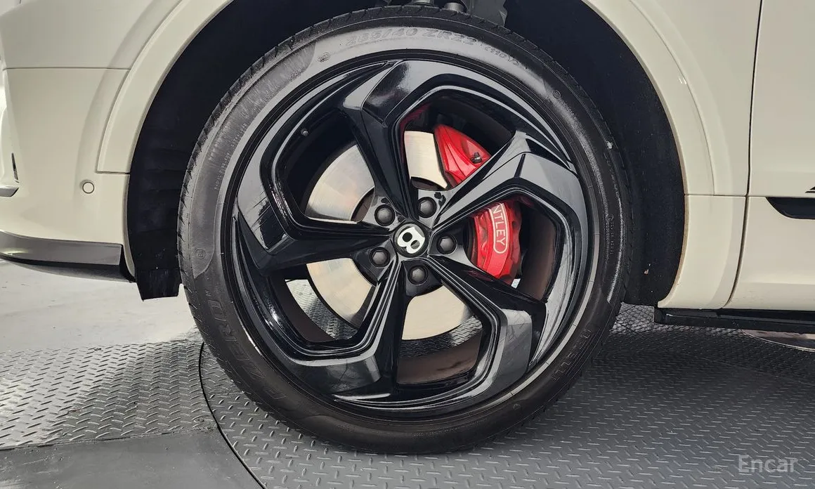 Фото 5 - Bentley Bentayga