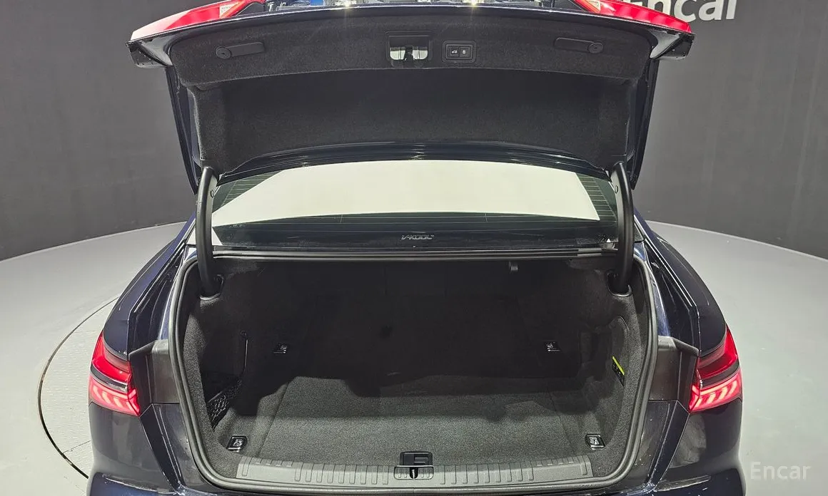 Фото 20 - Audi A6