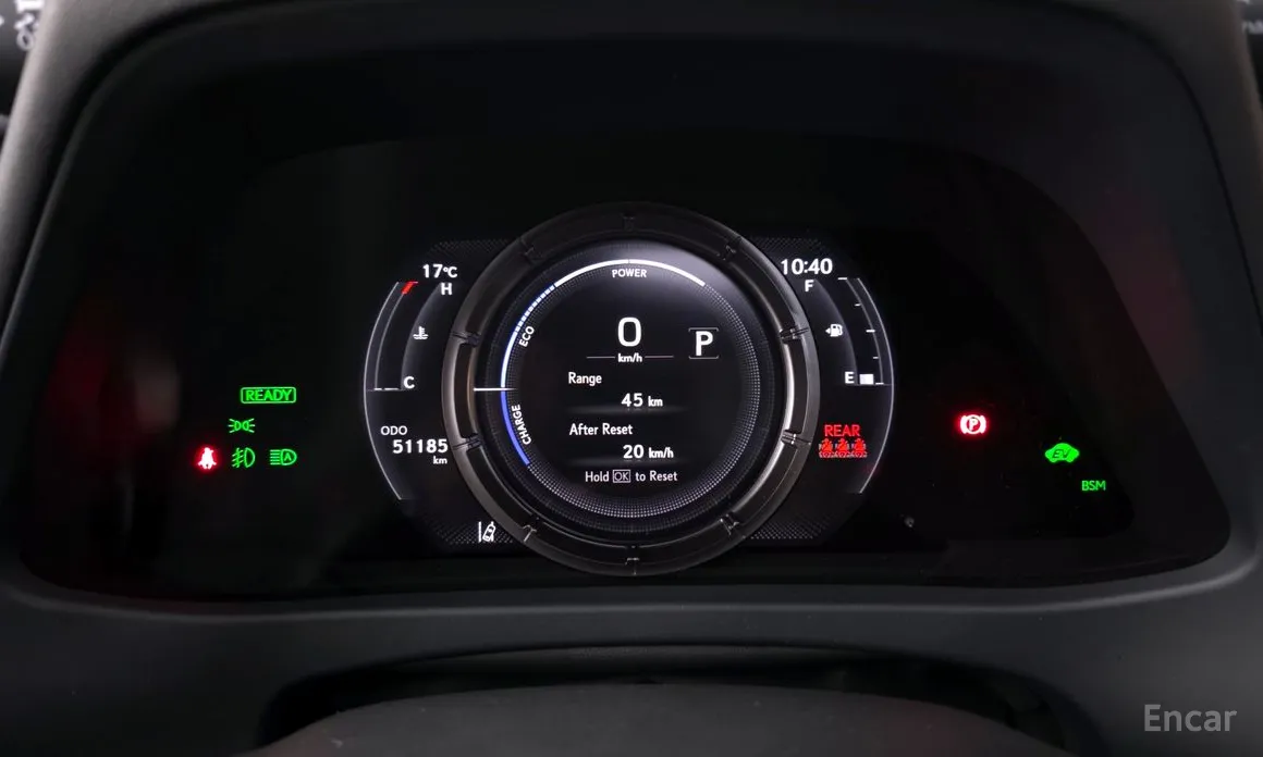 Фото 8 - Lexus UX