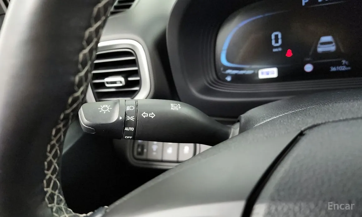 Фото 18 - Hyundai Venue