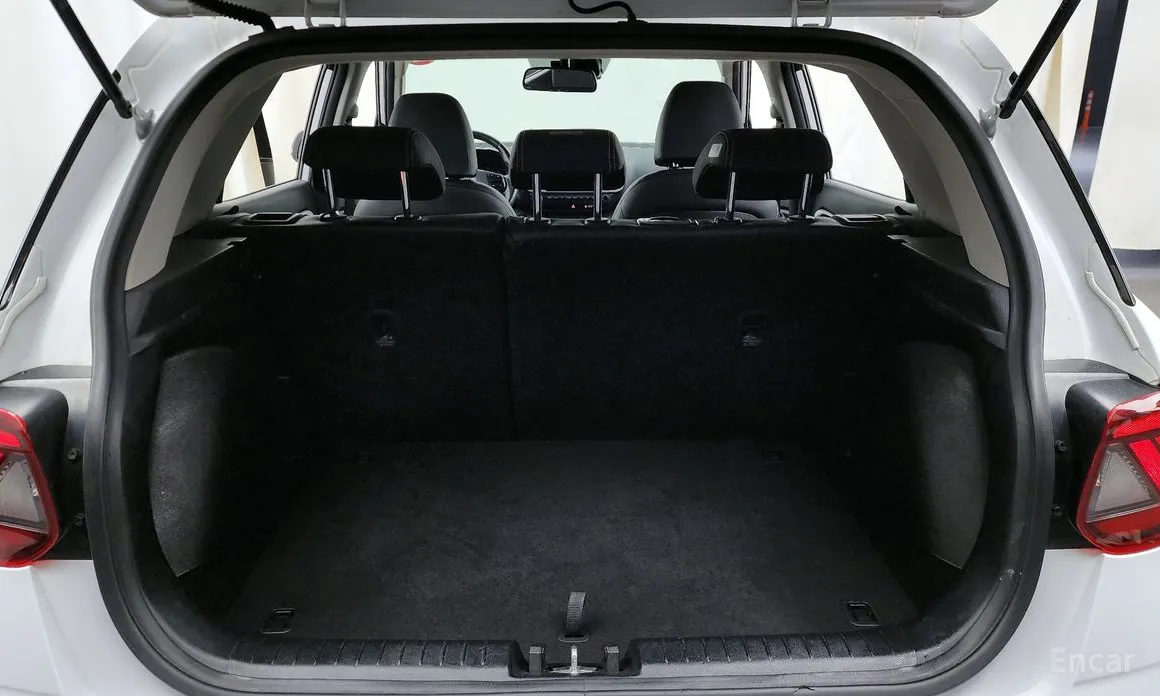 Фото 20 - Hyundai Venue