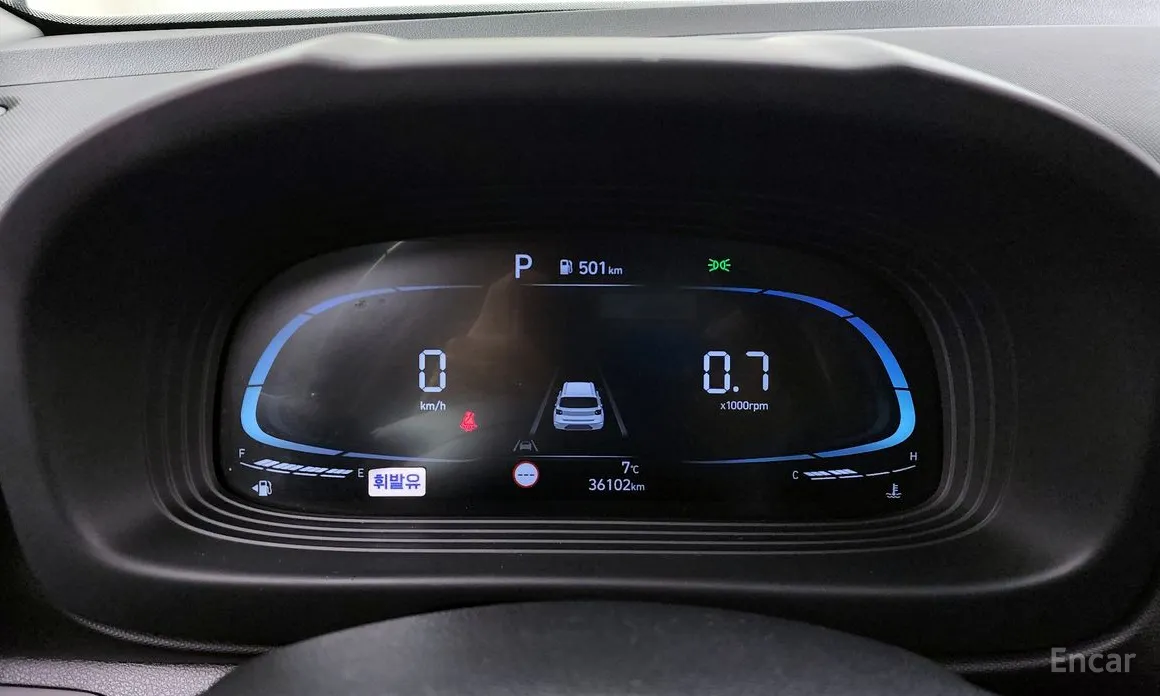 Фото 8 - Hyundai Venue