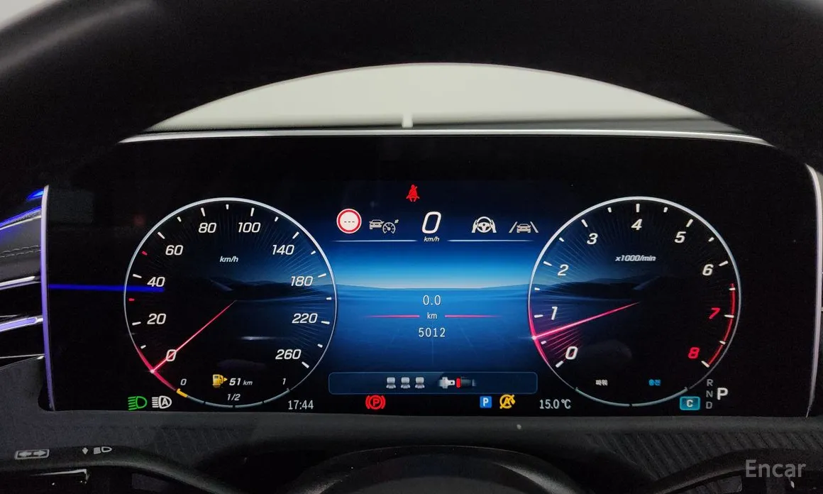 Фото 8 - Mercedes-Benz E-Class