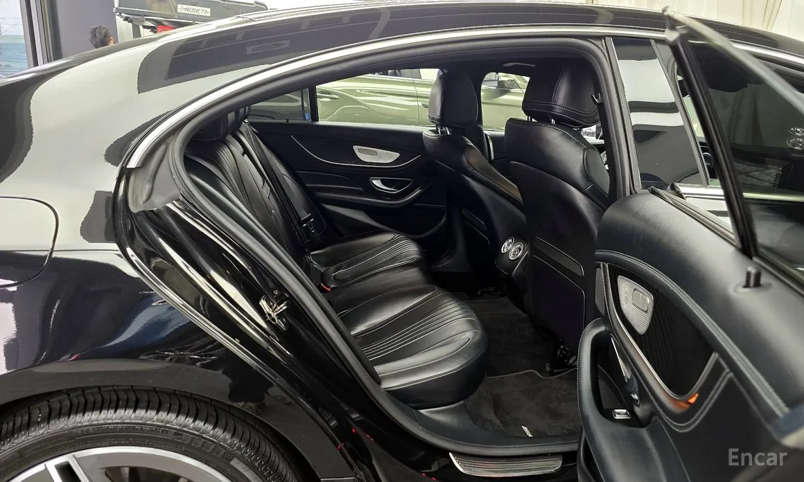 Фото 12 - Mercedes-Benz CLS-Class