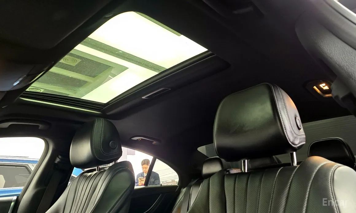 Фото 18 - Mercedes-Benz CLS-Class