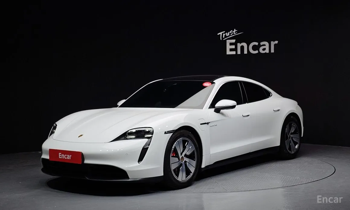 Фото 1 - Porsche Taycan