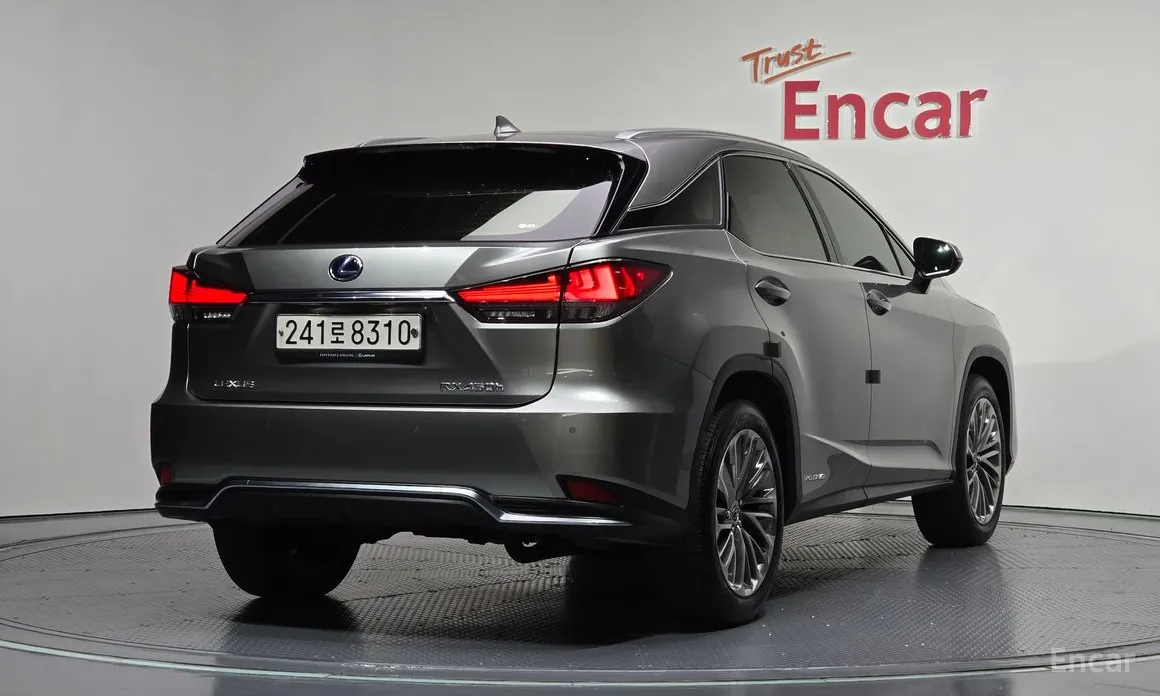 Фото 2 - Lexus RX