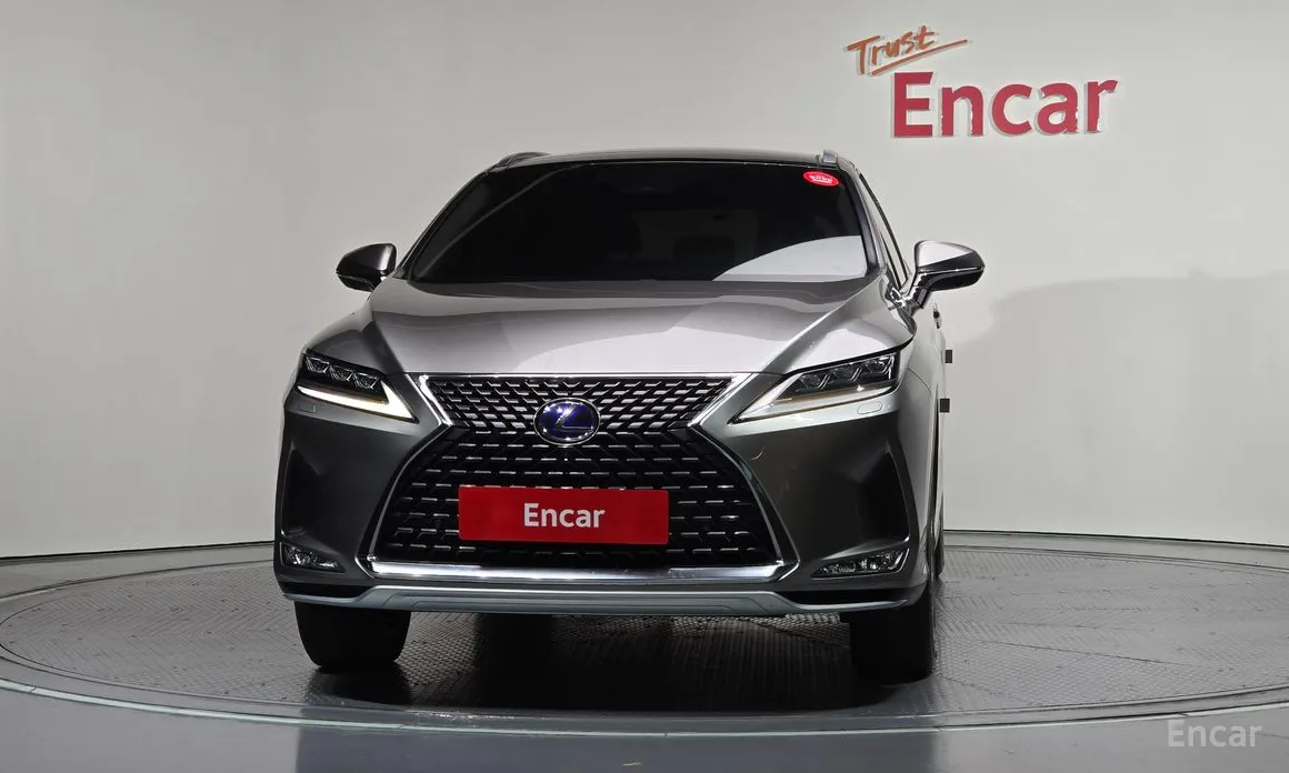 Фото 3 - Lexus RX