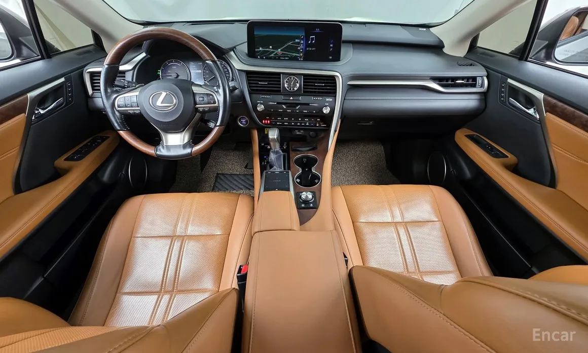 Фото 7 - Lexus RX