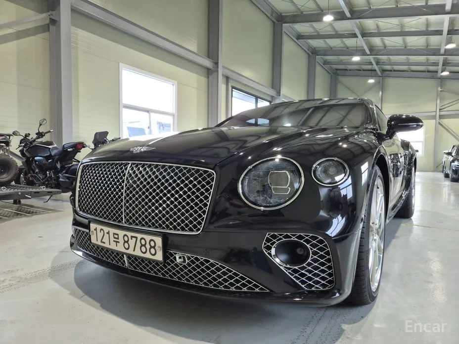 Фото 3 - Bentley Continental GT