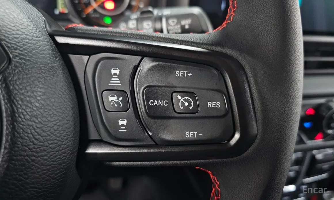 Фото 17 - Jeep Wrangler