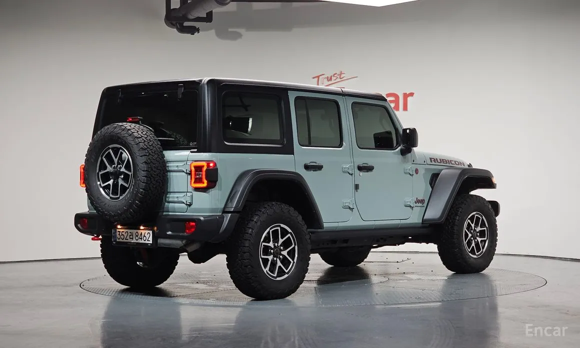 Фото 2 - Jeep Wrangler