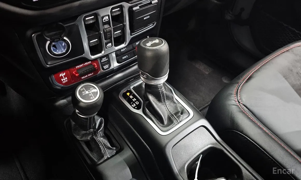 Фото 9 - Jeep Wrangler