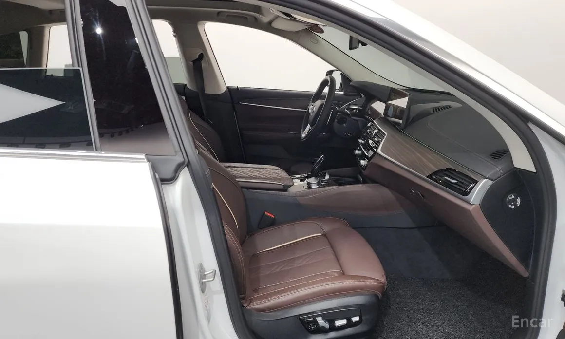 Фото 11 - BMW Gran Turismo