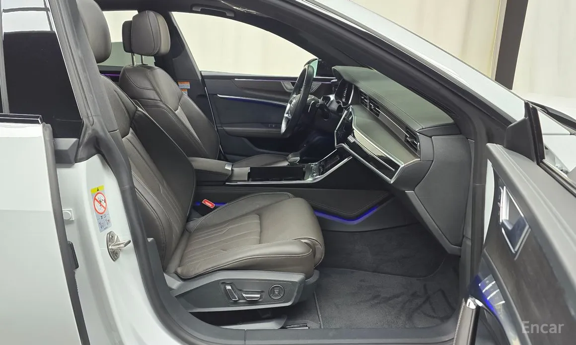 Фото 10 - Audi A7