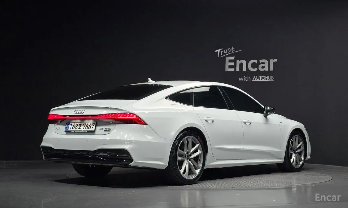 Фото 2 - Audi A7