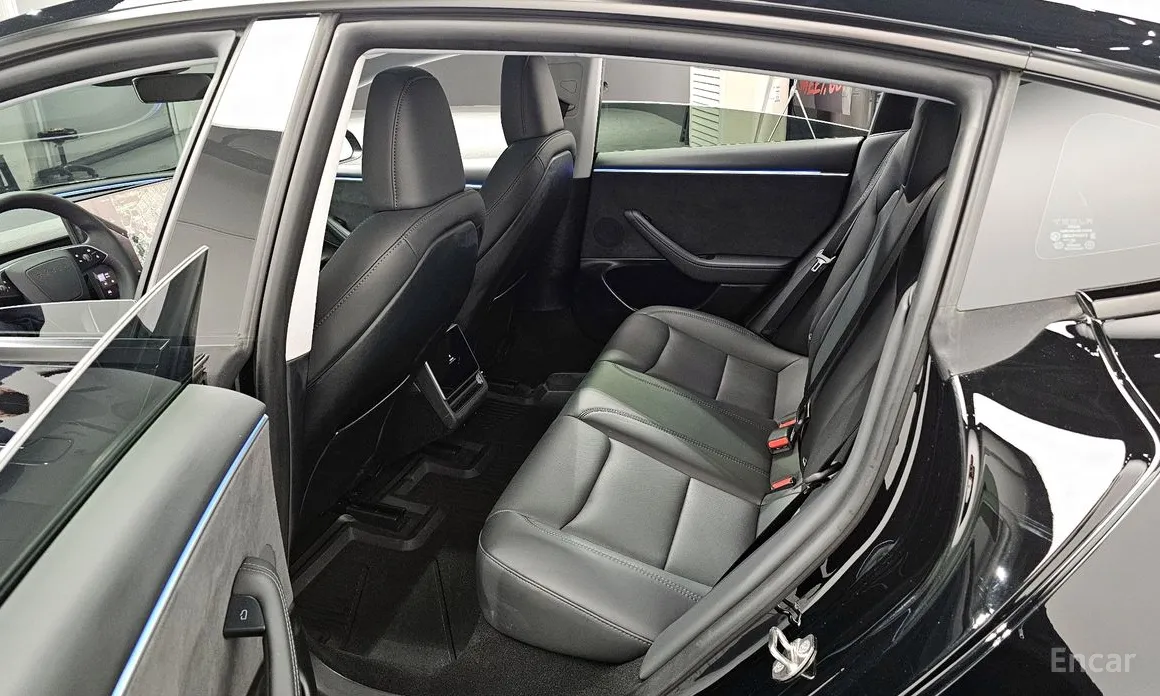 Фото 11 - Tesla Model 3