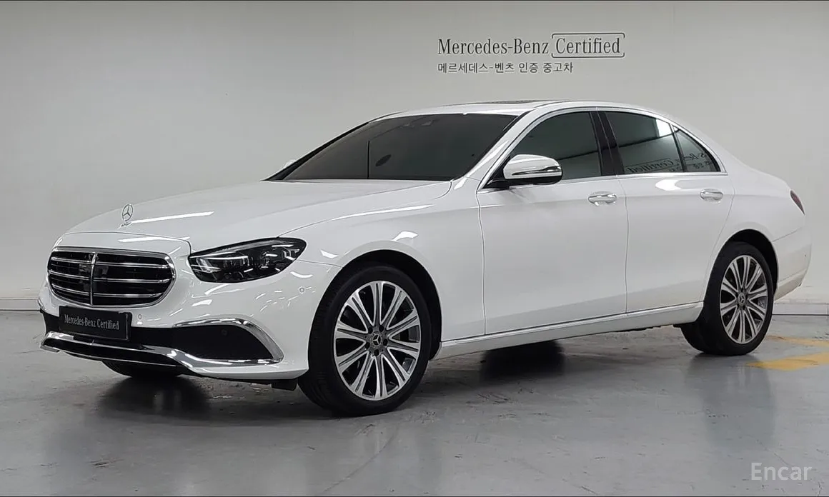 Фото 1 - Mercedes-Benz E-Class