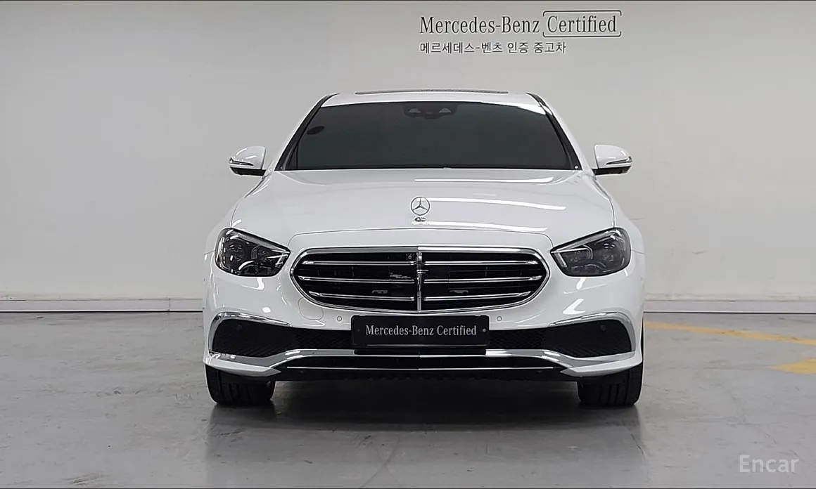 Фото 3 - Mercedes-Benz E-Class